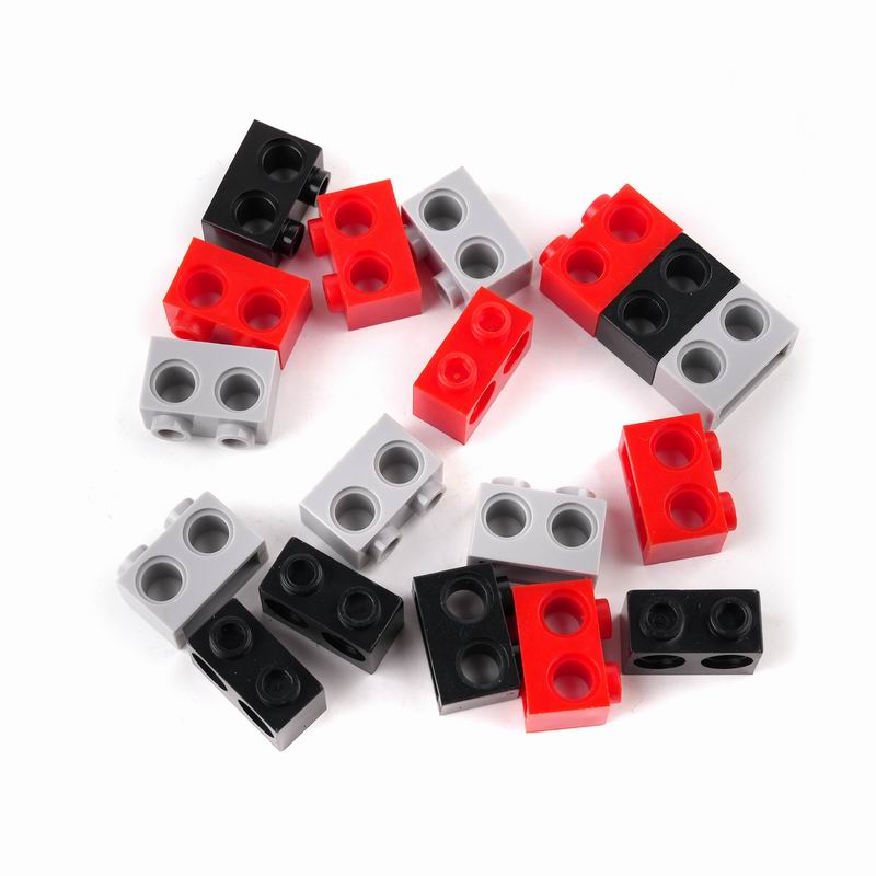 قطع تقنية عالية التقنية من MOC - مراجعة Tech Accessories Brands وسعره