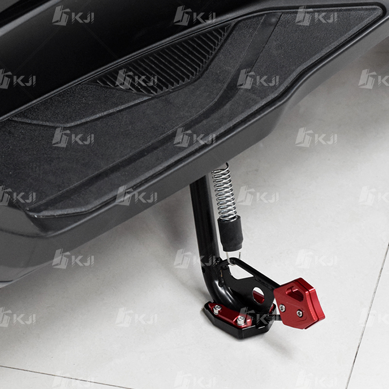لياماها NMAX/NVX/AEROX 160/155 - مراجعة Nmax Tech Max Accessories وسعره